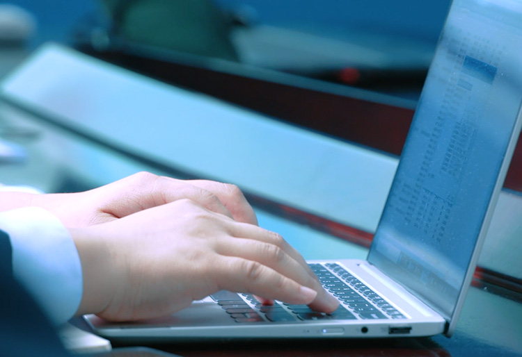 不拘一格降人才